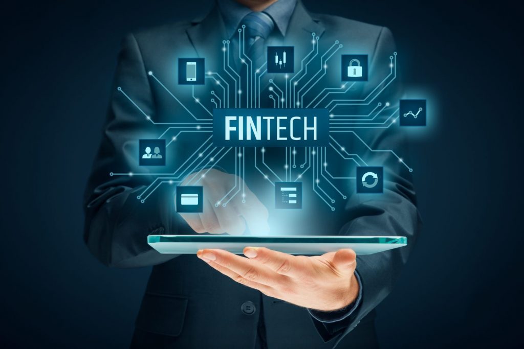 fintech lending merupakan jasa keuangan yang memanfaatkan teknologi dalam meminjamkan uang