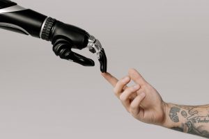 teknologi memungkinkan pekerjaan manusia diambil alih robot